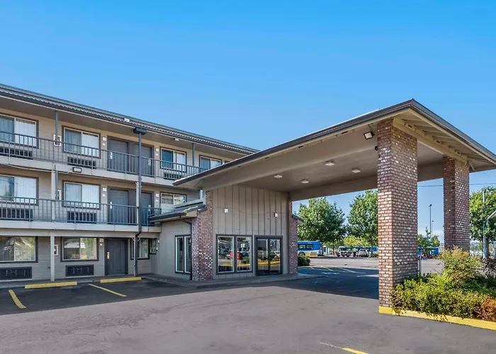 Econo Portland Airport